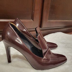 Burgundy 'Retro' ZARA Paris, France heels